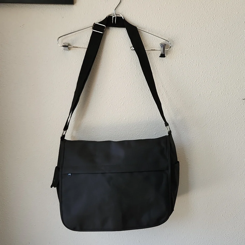 Emporio Armani Messenger Bag Shoulder & Crossbody Tote